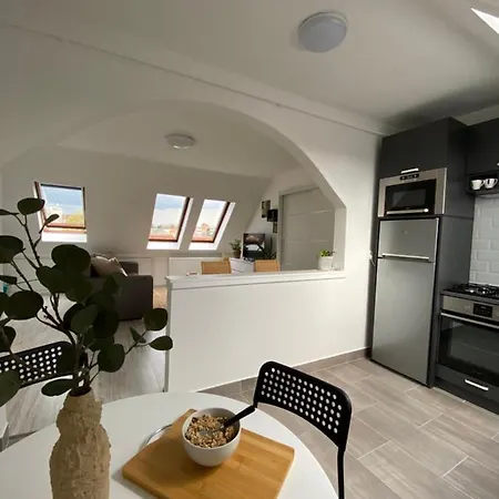 Neva Apartman Appartement *
