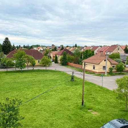 Neva Apartman Apartment Eger